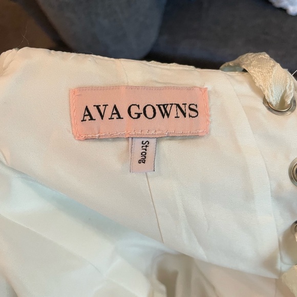 Ava Gowns Victoria Gown Mini - Ivory - Picture 6 of 7